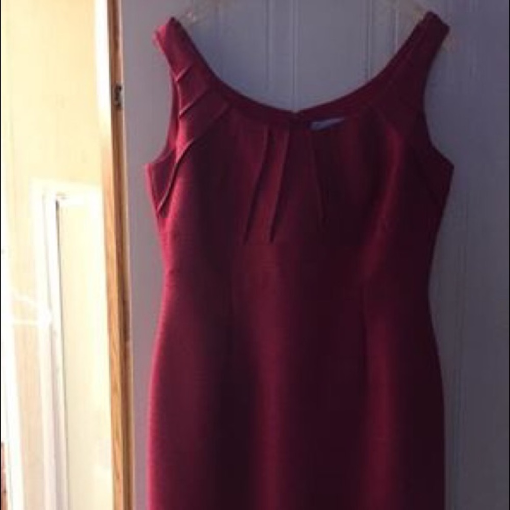 Two Size 8 Dresses; One Pink & One Green View 2